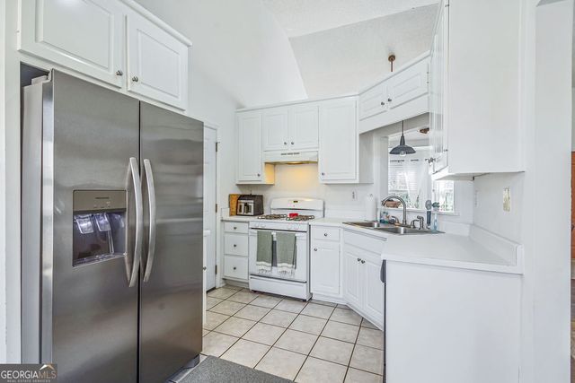 33 Thorntons Gap, Newnan, GA 30265