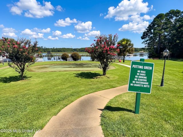 3230 Cumberland Road, 35, Ocean Springs, MS 39564
