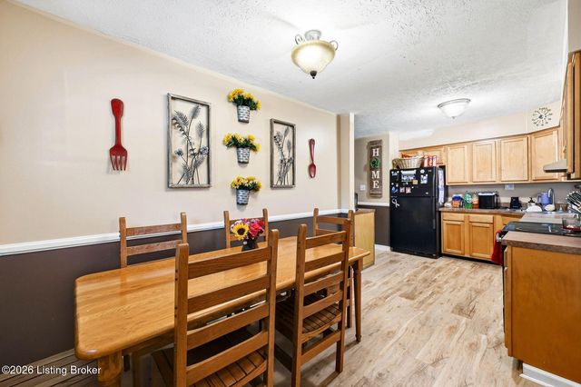 5404 Rayburn Rd, Louisville, KY 40272