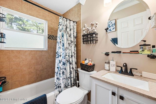 5404 Rayburn Rd, Louisville, KY 40272