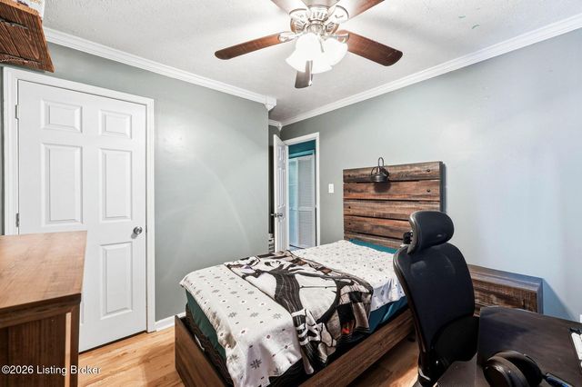 5404 Rayburn Rd, Louisville, KY 40272