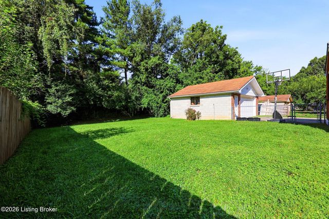 5404 Rayburn Rd, Louisville, KY 40272