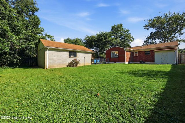 5404 Rayburn Rd, Louisville, KY 40272