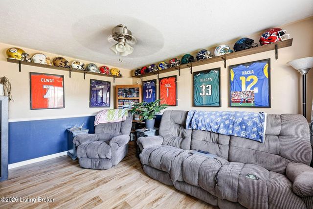 5404 Rayburn Rd, Louisville, KY 40272