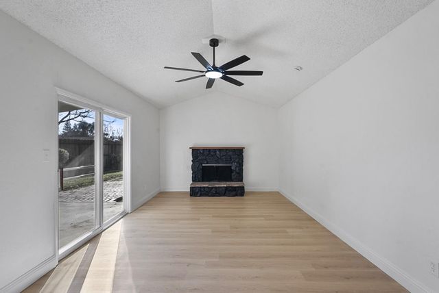 3212 Royalton Ave, Modesto, CA 95350