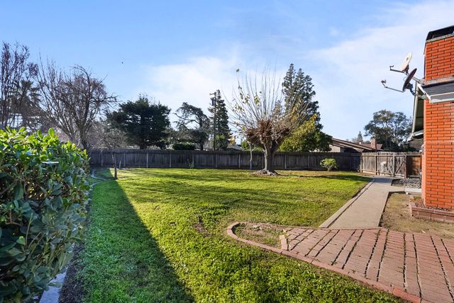 3212 Royalton Ave, Modesto, CA 95350