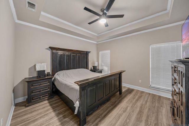 8114 Versailles Dr, Denham Springs, LA 70706