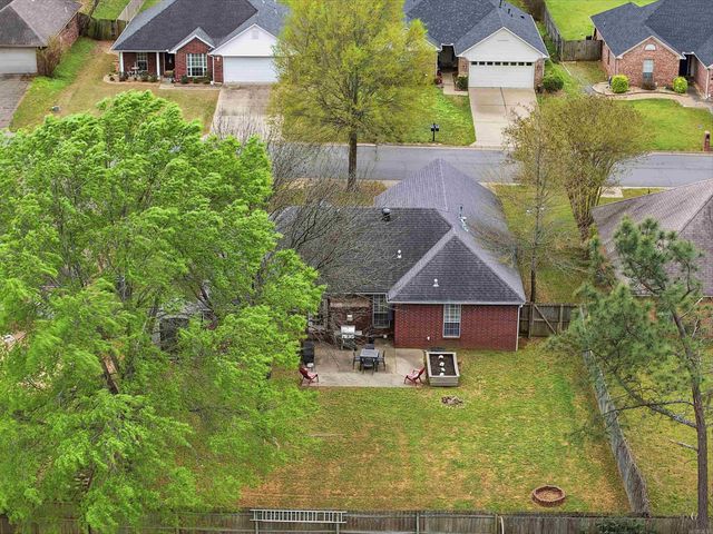4430 Oregon Trail, Conway, AR 72034
