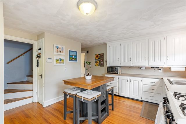 37 Grand Avenue, Pawtucket, RI 02861