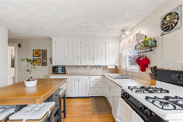 37 Grand Avenue, Pawtucket, RI 02861