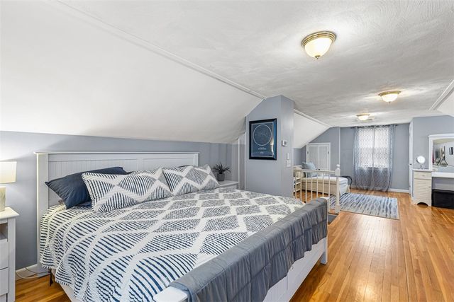 37 Grand Avenue, Pawtucket, RI 02861