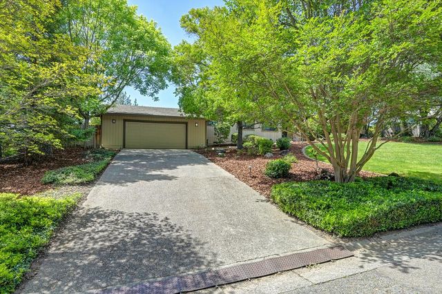 4821 Saint Thomas Dr, Fair Oaks, CA 95628