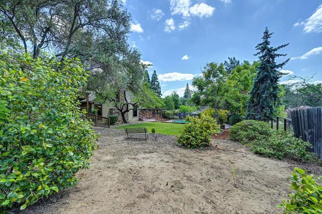 4821 Saint Thomas Dr, Fair Oaks, CA 95628
