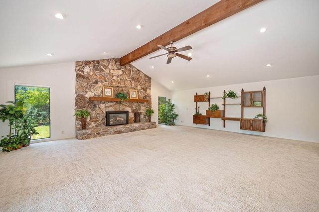 4821 Saint Thomas Dr, Fair Oaks, CA 95628