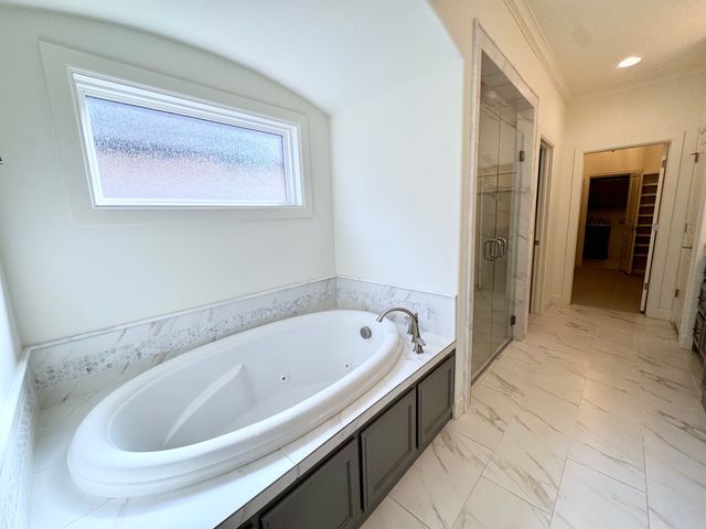 6601 S Indianwood Avenue, Broken Arrow, OK 74011