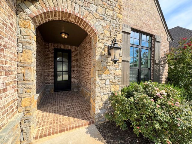 6601 S Indianwood Avenue, Broken Arrow, OK 74011