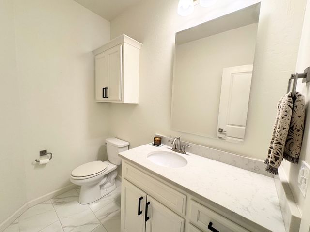 6601 S Indianwood Avenue, Broken Arrow, OK 74011