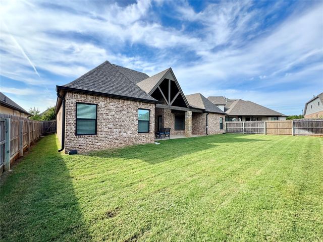 6601 S Indianwood Avenue, Broken Arrow, OK 74011