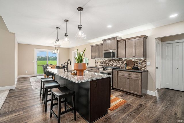 30965 County Road 10, Granger, IN 46530
