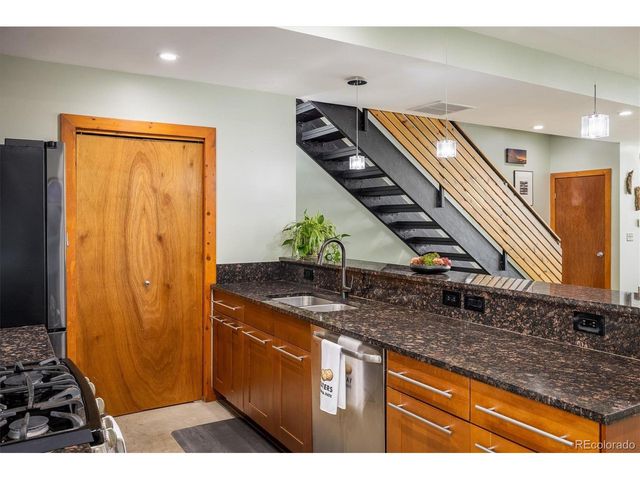 1544 Zenobia St 103, Denver, CO 80204