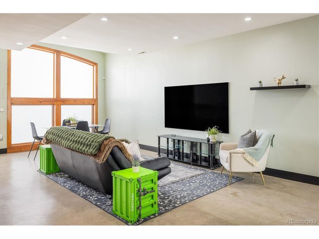 1544 Zenobia St 103, Denver, CO 80204