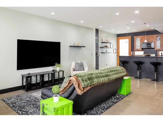 1544 Zenobia St 103, Denver, CO 80204