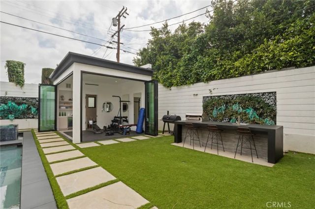 538 Alta Vista, Los Angeles, CA 90036