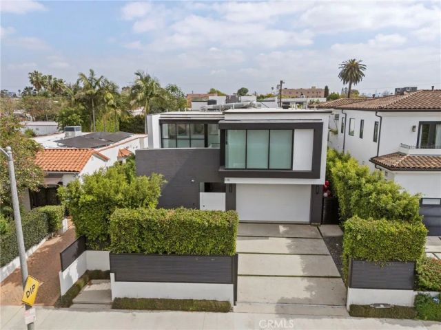 538 Alta Vista, Los Angeles, CA 90036