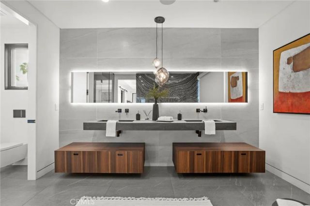538 Alta Vista, Los Angeles, CA 90036