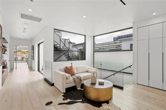 538 Alta Vista, Los Angeles, CA 90036