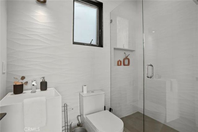 538 Alta Vista, Los Angeles, CA 90036