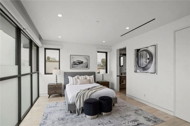 538 Alta Vista, Los Angeles, CA 90036