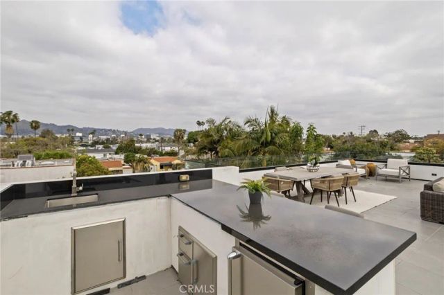 538 Alta Vista, Los Angeles, CA 90036
