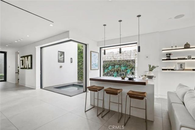 538 Alta Vista, Los Angeles, CA 90036