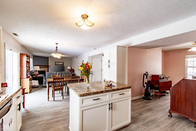 7138 Eagle Trace Way, Indianapolis, IN 46237