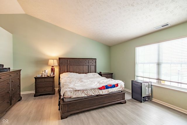 7138 Eagle Trace Way, Indianapolis, IN 46237