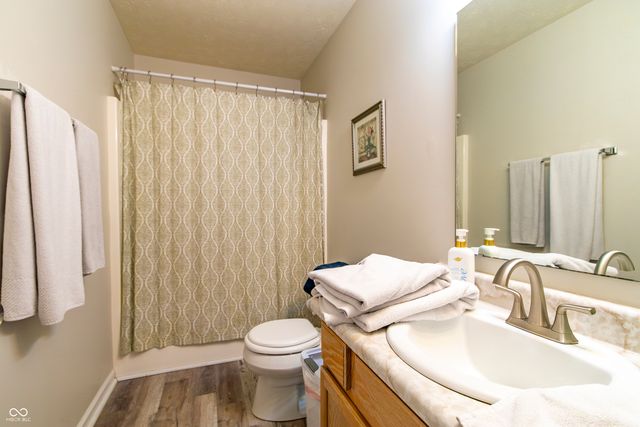 7138 Eagle Trace Way, Indianapolis, IN 46237