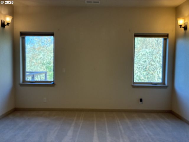 286 WINCHESTER CREEK Ave, Winchester, OR 97495