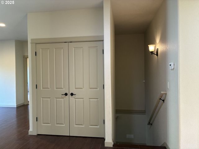 286 WINCHESTER CREEK Ave, Winchester, OR 97495