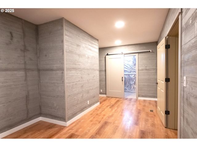 286 WINCHESTER CREEK Ave, Winchester, OR 97495