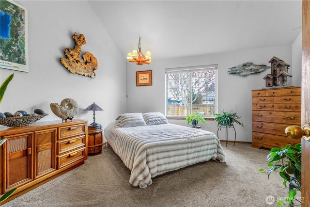 6112 Thornbury Court SE, Lacey, WA 98513