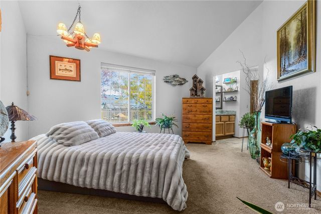 6112 Thornbury Court SE, Lacey, WA 98513