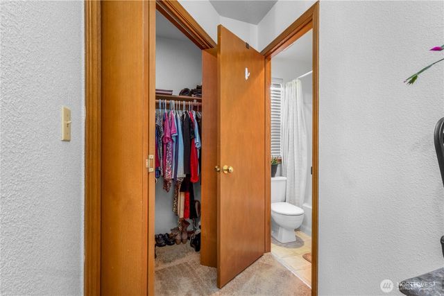 6112 Thornbury Court SE, Lacey, WA 98513