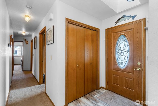 6112 Thornbury Court SE, Lacey, WA 98513