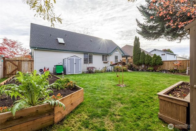 6112 Thornbury Court SE, Lacey, WA 98513