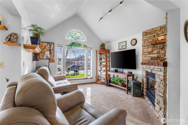 6112 Thornbury Court SE, Lacey, WA 98513