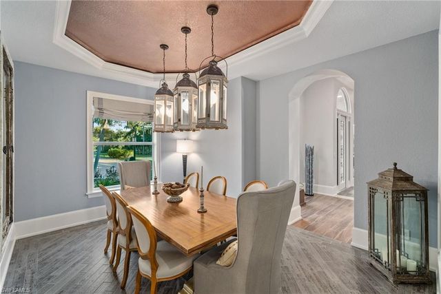 1805 Heritage TRL, Naples, FL 34112