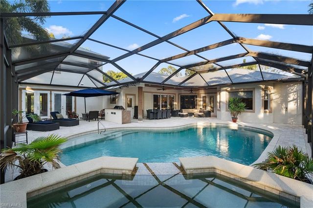 1805 Heritage TRL, Naples, FL 34112