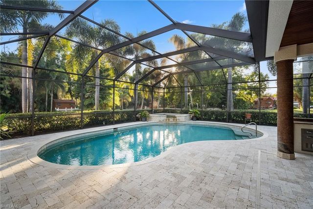 1805 Heritage TRL, Naples, FL 34112