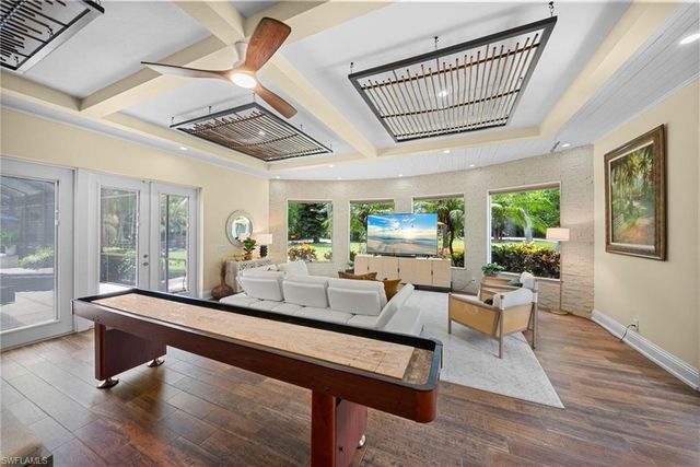 1805 Heritage TRL, Naples, FL 34112